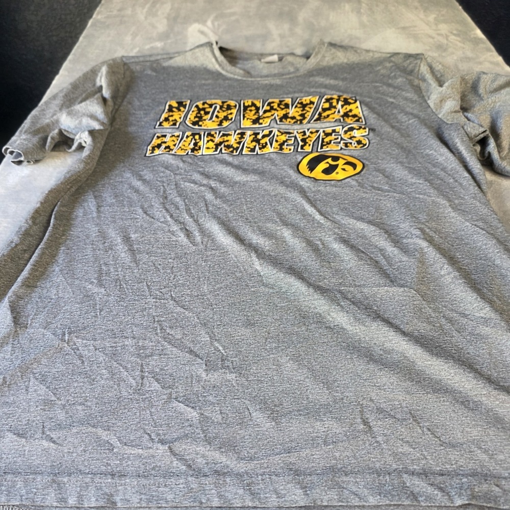 Iowa Hawkeyes Logo Short-Sleeve Activewear T-Shirt Athletic Cut Adult LG